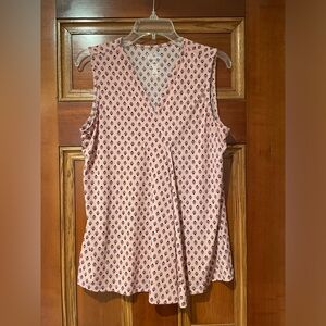 Croft & Barrow Tank V-neck Sleeveless M Pink Black woodblock pattern